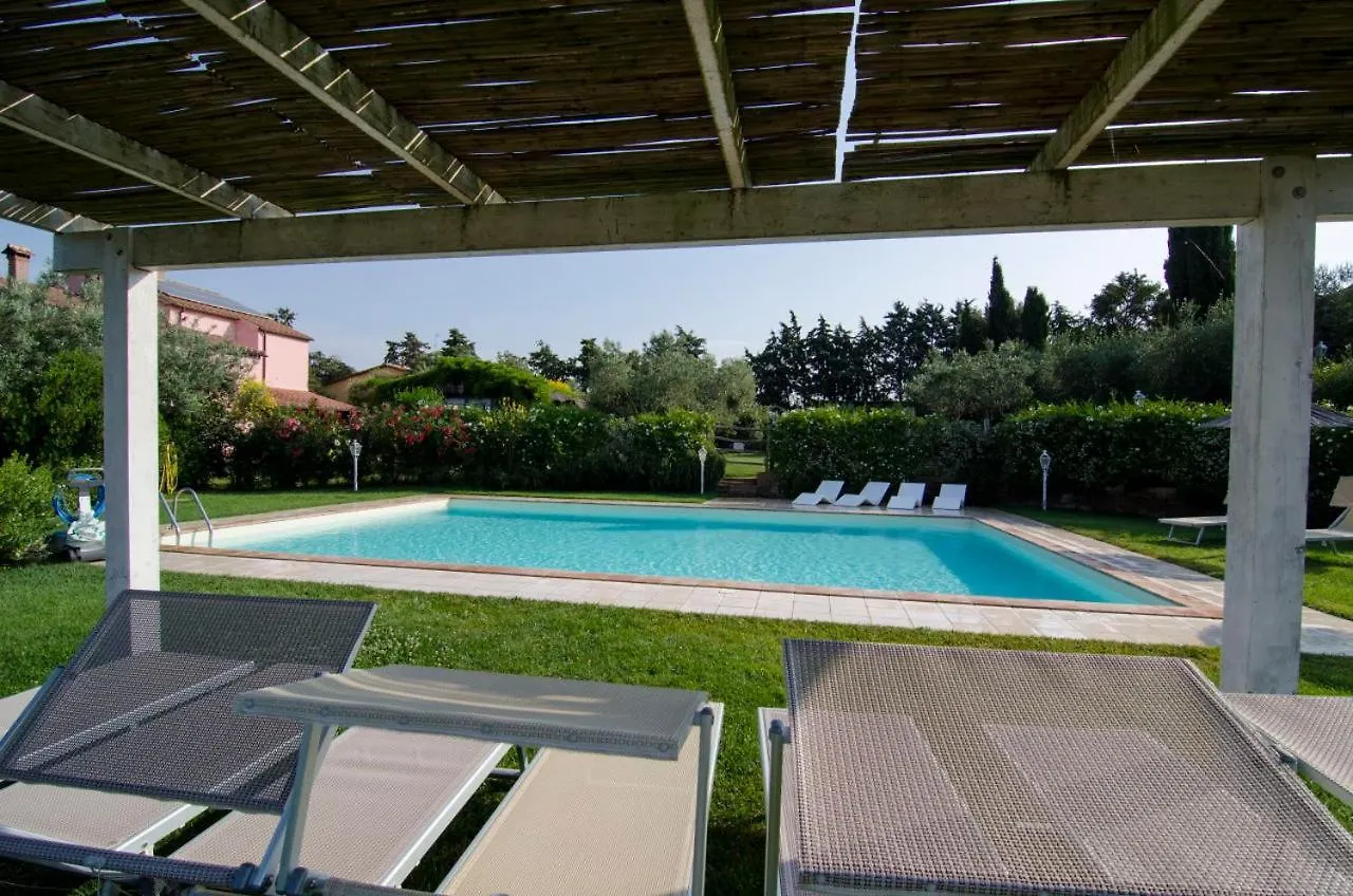 Bio Agriturismo Il Melograno Di Banditella Ristorante Alberese 0*,  Italien
